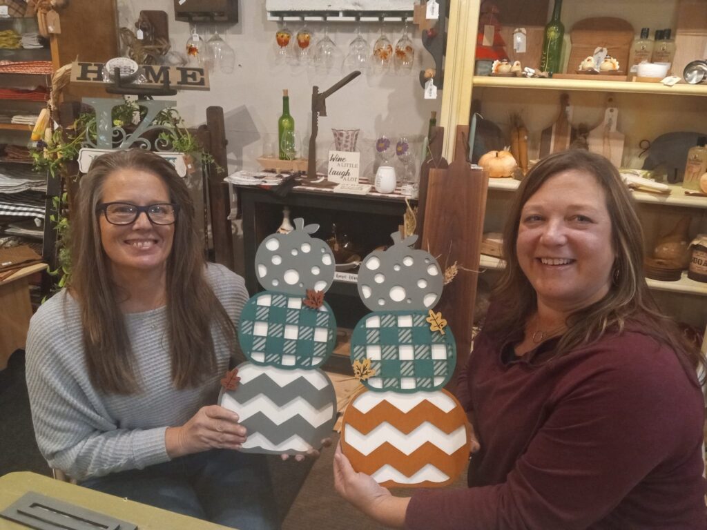 Happily Ever Farmhouse Paint Night Group shot 7