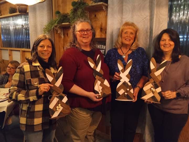 Happily Ever Farmhouse Paint Night Group shot 9